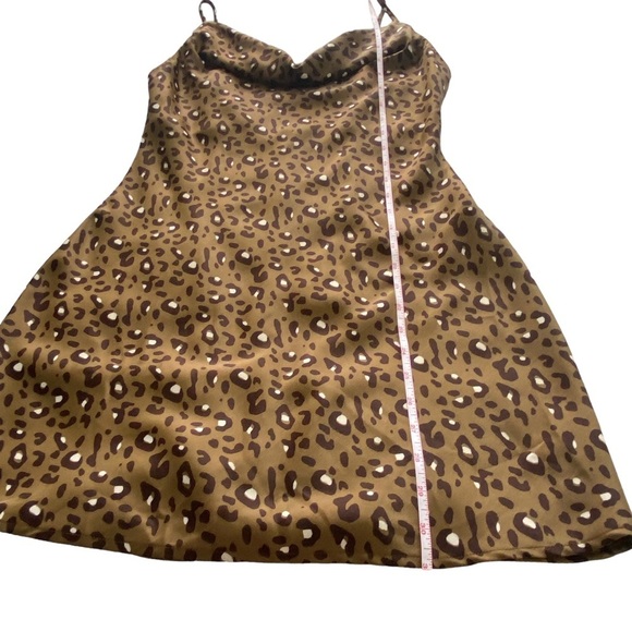 Urban Outfitters Mallory Leopard Print Cowl Neck Slip Dress Sz M Back Zip - Picture 12 of 15